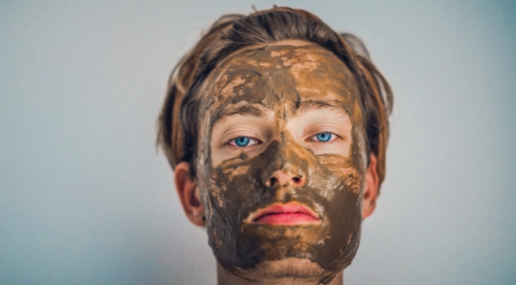 Try Out a Dead Sea Mud Mask as Part of Your Routine